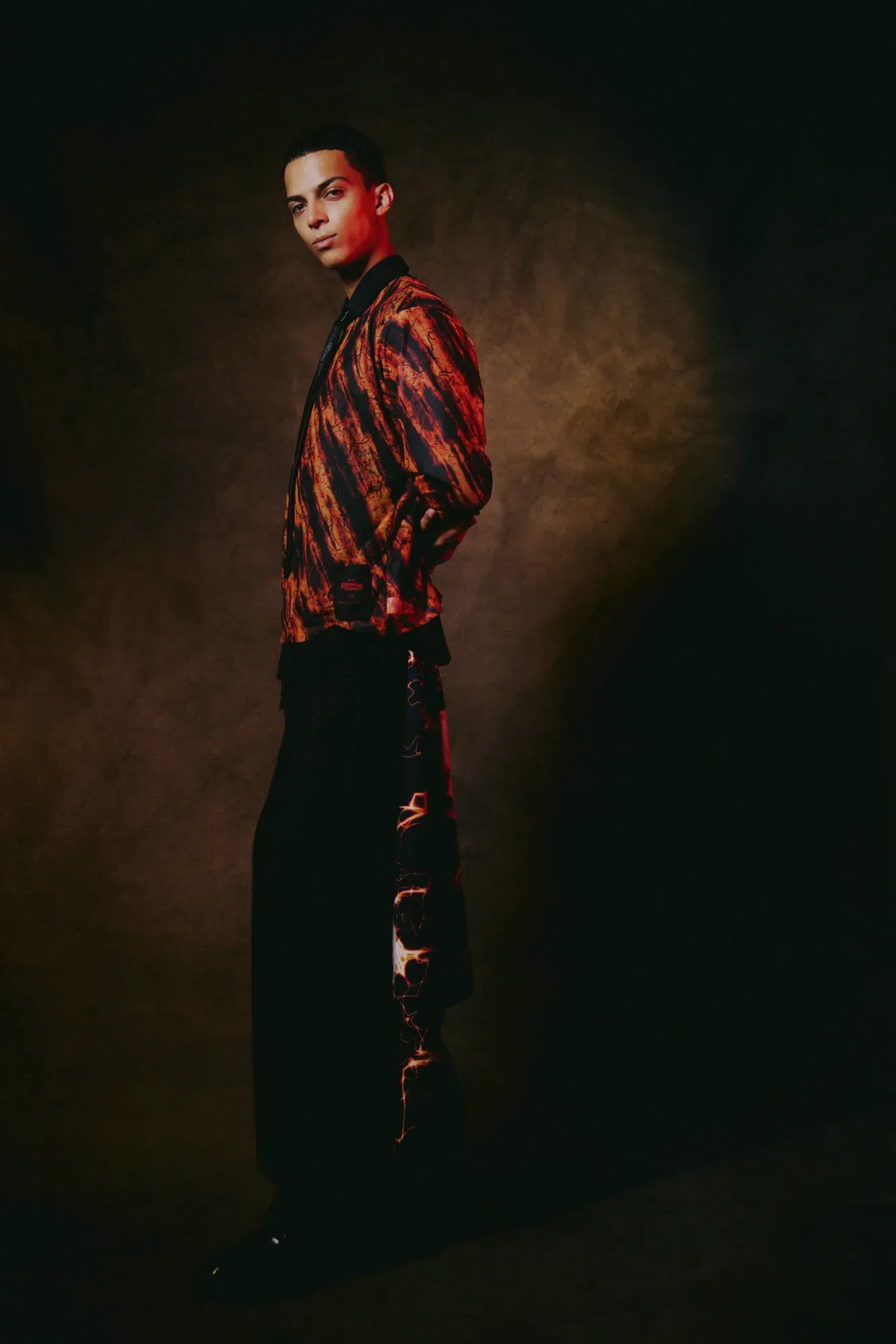 Look sin género de la colección Stranger Things x Anthony Rivera 2025
